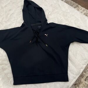 Womens Black Puma Hoodie with Gold Accent
Drawstring front and 3/4 sleeve